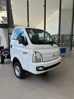 HYUNDAI HR 2.5 TURBO DIESEL CS 4WD MANUAL